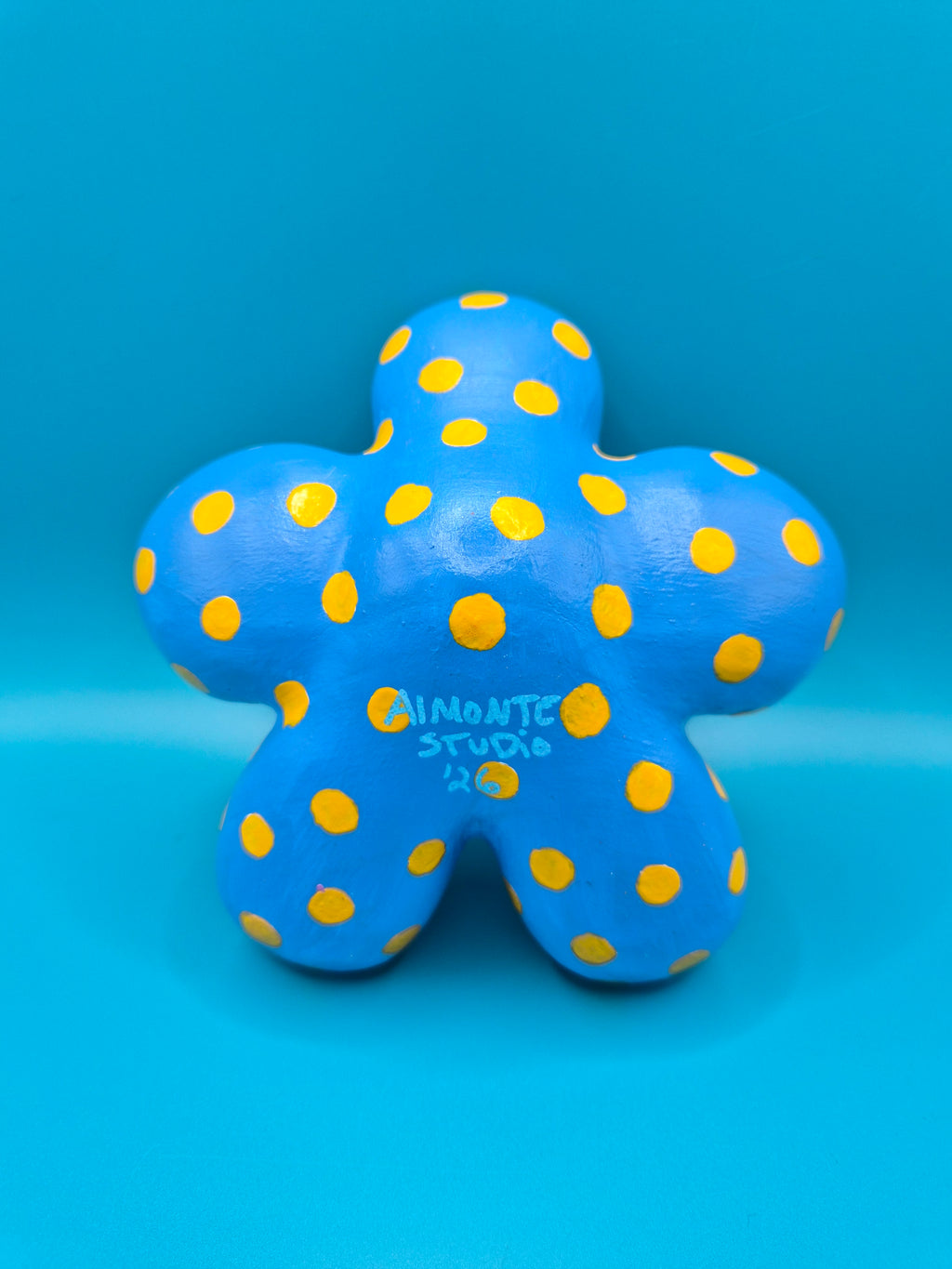 Flower Bloom: Large Spotted Blue